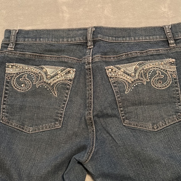 WHBM Blue Jeans - Picture 4 of 7